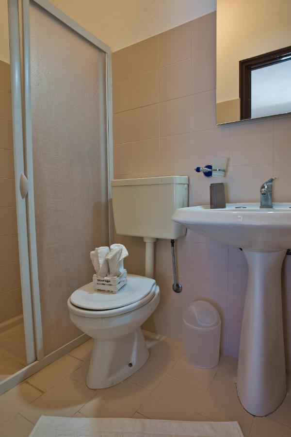 Hôtel La Ruota à Oliveri Extérieur photo